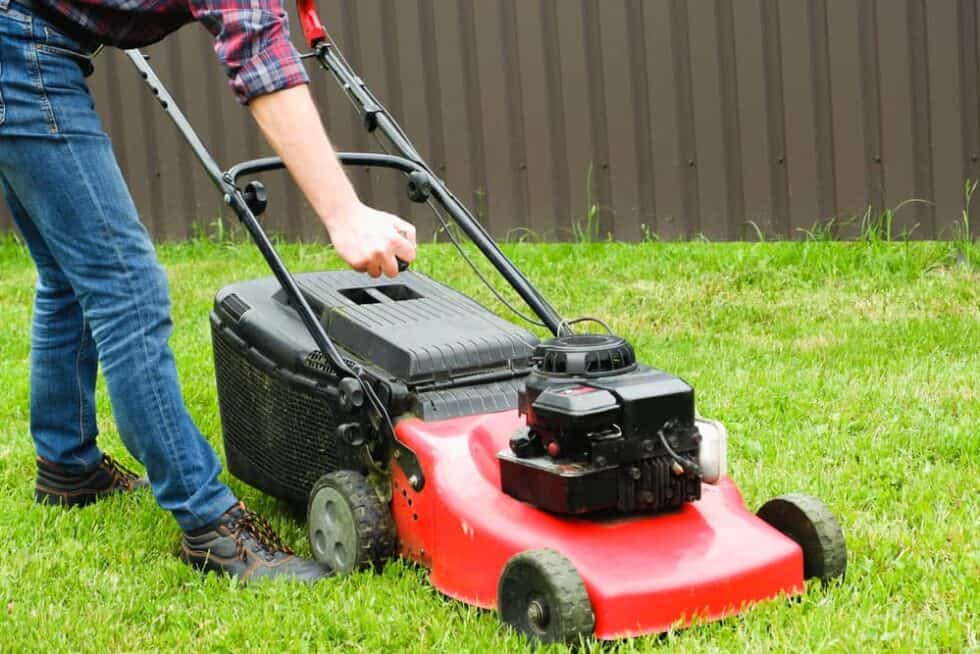 How To Start A Lawn Mower And What To Do If It Won't Start